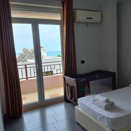 Flodril Apartment Nr 2 Durres Exterior photo