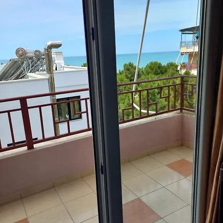 Flodril Apartment Nr 2 Durres Exterior photo